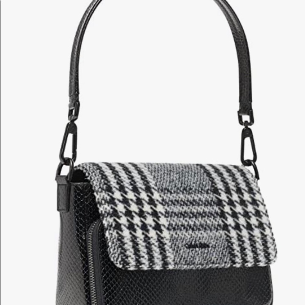 Calvin Klein 🌹ASHLEY NWOT 🌹should bag on trend shoulder bag like NEW - Picture 2 of 10